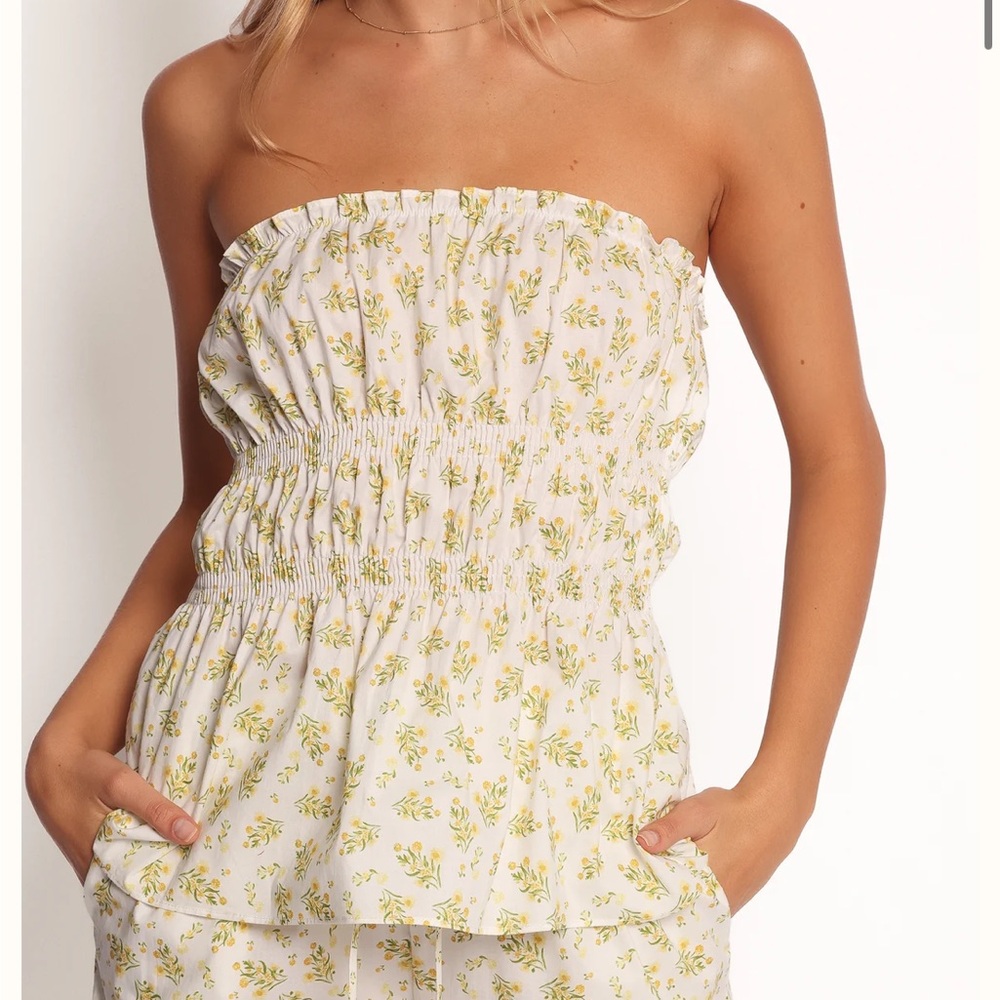 Petal and Pup Ruthie Strapless Top
